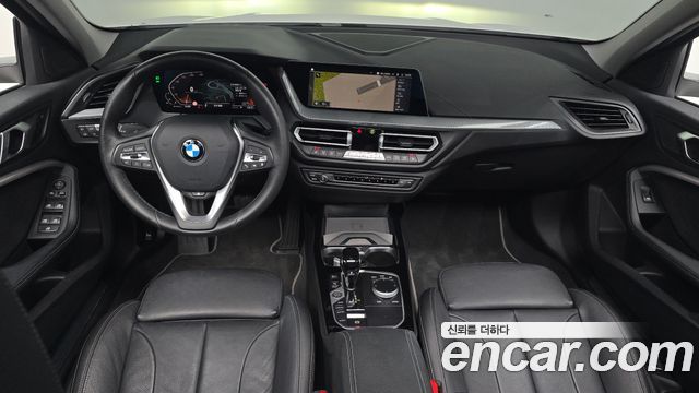 BMW 1 Series (F40) 120i Sports 2022 — фото 7