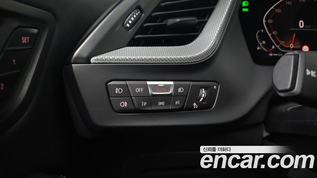 BMW 1 Series (F40) 120i Sports 2022 — фото 17