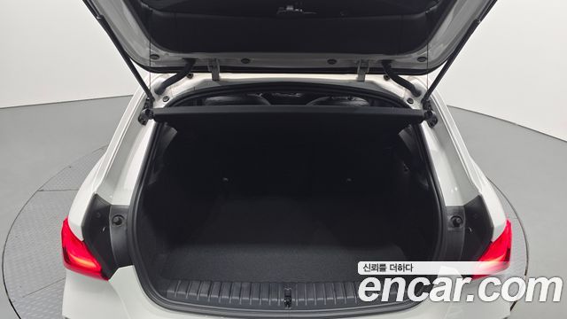 BMW 1 Series (F40) 120i Sports 2022 — фото 20