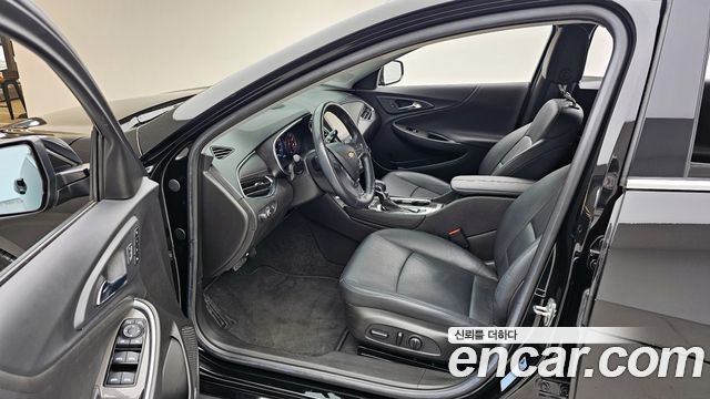 Chevrolet Malibu 2.0 Turbo LT Special 2022 — фото 10