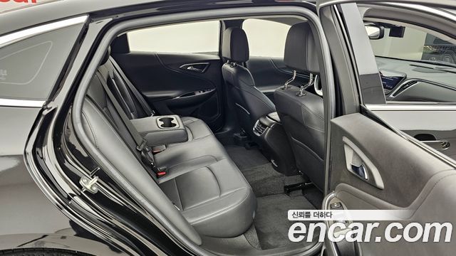 Chevrolet Malibu 2.0 Turbo LT Special 2022 — фото 11