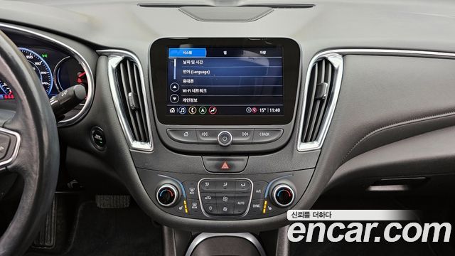 Chevrolet Malibu 2.0 Turbo LT Special 2022 — фото 13
