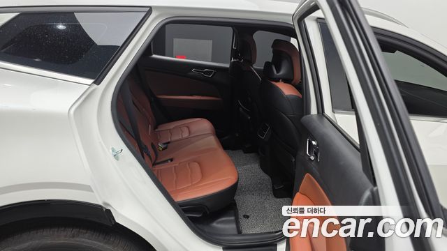 Kia Sportage (V) Gasoline 1.6 Turbo 2WD Signature 2025 — фото 12