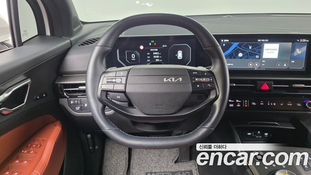 Kia Sportage (V) Gasoline 1.6 Turbo 2WD Signature 2025 — фото 13