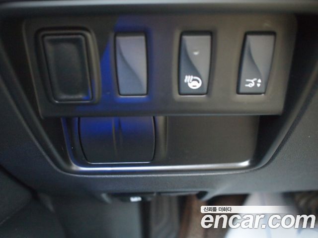 Renault Korea QM6 Diesel 2WD RE Signature 2017 — фото 15