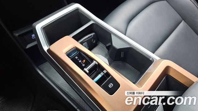 KG Mobility (SsangYong) Torres EVX E7 2024 — фото 9