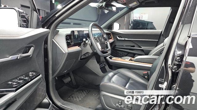 KG Mobility (SsangYong) Torres EVX E7 2024 — фото 10