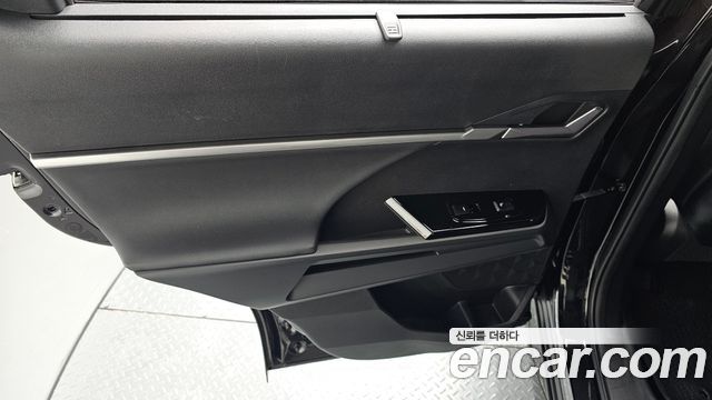 KG Mobility (SsangYong) Torres EVX E7 2024 — фото 25