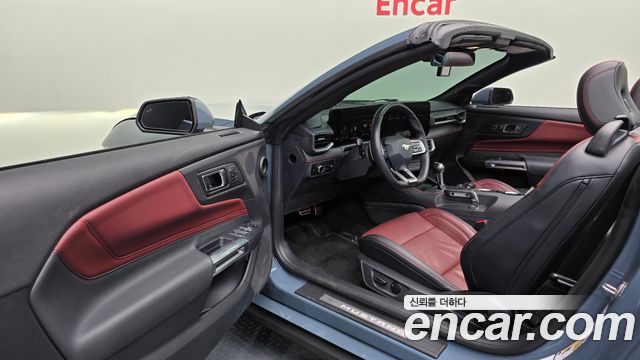 Ford Mustang (VII) 2.3 Ecoboost Premium Convertible 2024 — фото 10
