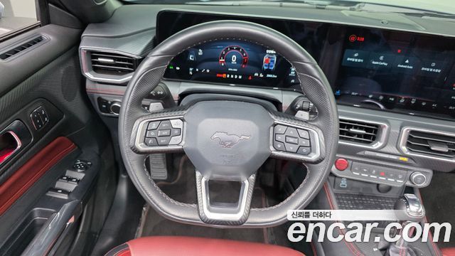 Ford Mustang (VII) 2.3 Ecoboost Premium Convertible 2024 — фото 12