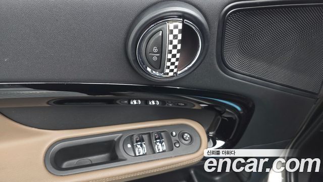 MINI Cooper Countryman HIGH 2nd 2020 — фото 28