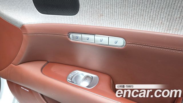 Genesis G90 (RS4) Gasoline 3.5 Turbo AWD 2022 — фото 39
