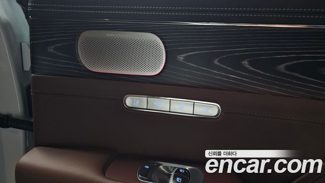 Genesis G90 (RS4) Gasoline 3.5 Turbo AWD 2023 — фото 32