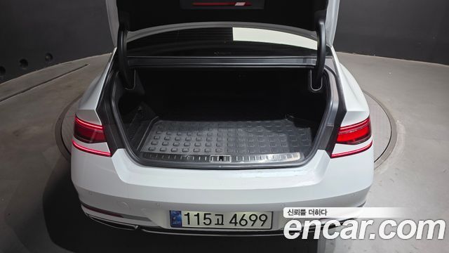 Genesis G90 (RS4) Gasoline 3.5 Turbo AWD 2023 — фото 36