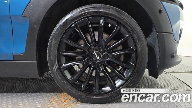 MINI Cooper Clubman Classic Plus Lite 2nd 2022 — фото 5