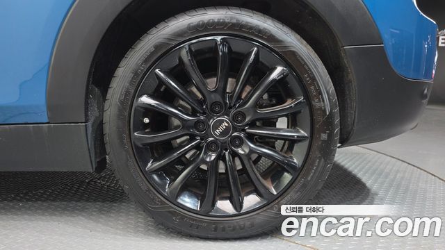 MINI Cooper Clubman Classic Plus Lite 2nd 2022 — фото 27