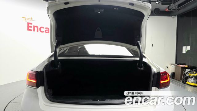 Kia K7 Premier Hybrid Signature 2020 — фото 19