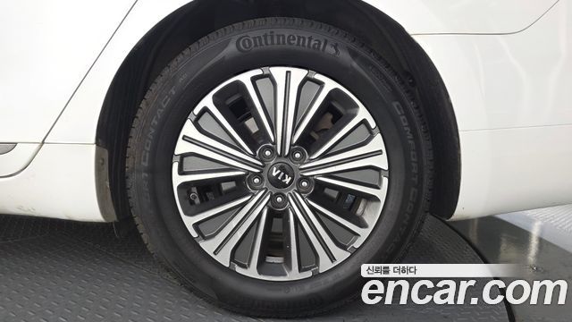 Kia K7 Premier Hybrid Signature 2020 — фото 21