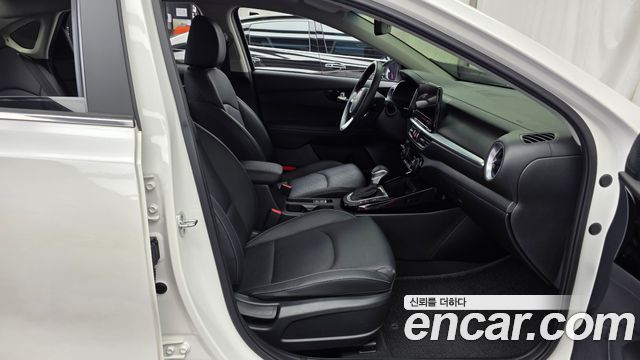 Kia K3 (II) 1.6 Noblesse 2022 — фото 11