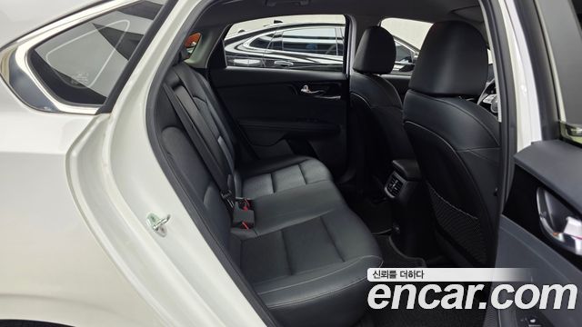 Kia K3 (II) 1.6 Noblesse 2022 — фото 12