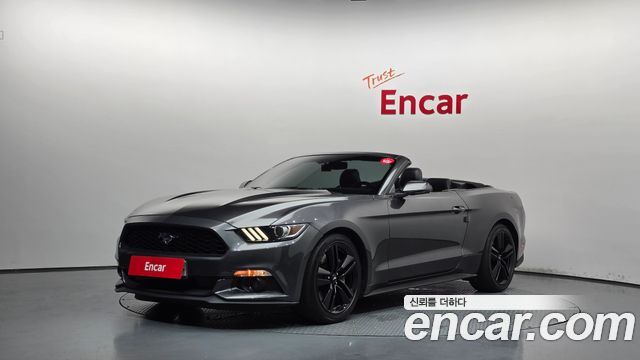 Ford Mustang Convertible