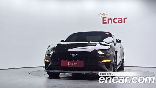 Ford Mustang GT Coupe 2022 — фото 3
