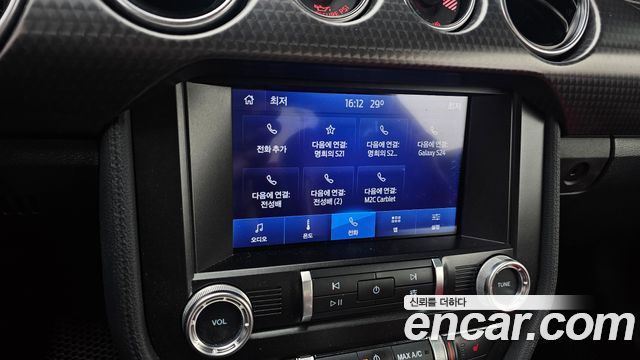 Ford Mustang GT Coupe 2022 — фото 16