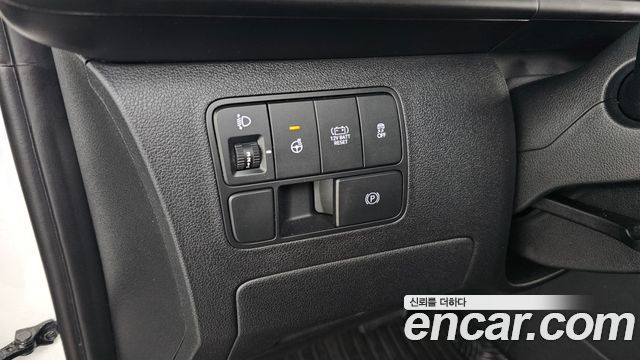 Hyundai Staria HEV 1.6 Cargo 5-Seater Modern 2025 — фото 18