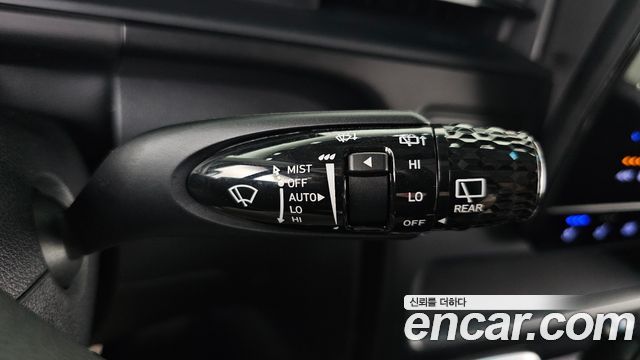 Hyundai Staria HEV 1.6 Cargo 5-Seater Modern 2025 — фото 19