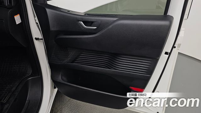 Hyundai Staria HEV 1.6 Cargo 5-Seater Modern 2025 — фото 25