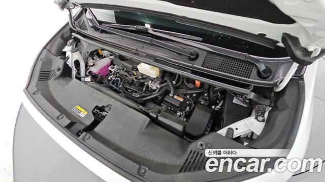 Toyota Alphard (IV) 2.5 HEV Executive AWD 2025 — фото 6