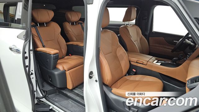 Toyota Alphard (IV) 2.5 HEV Executive AWD 2025 — фото 11