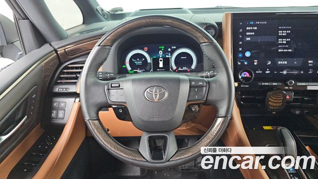 Toyota Alphard (IV) 2.5 HEV Executive AWD 2025 — фото 12