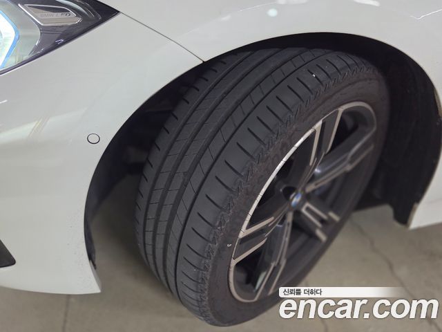 BMW 3 Series (G20) 320i M Sport 2025 — фото 10