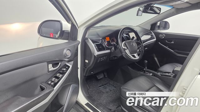 KG Mobility (SsangYong) Style Korando C 2.2 RX 2WD DLX 2018 — фото 10