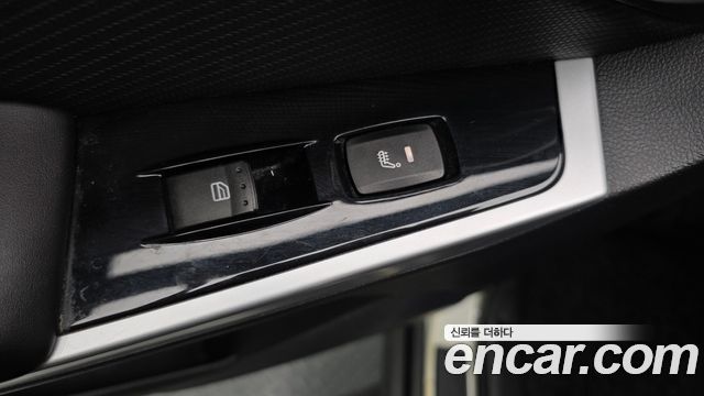 KG Mobility (SsangYong) Style Korando C 2.2 RX 2WD DLX 2018 — фото 19