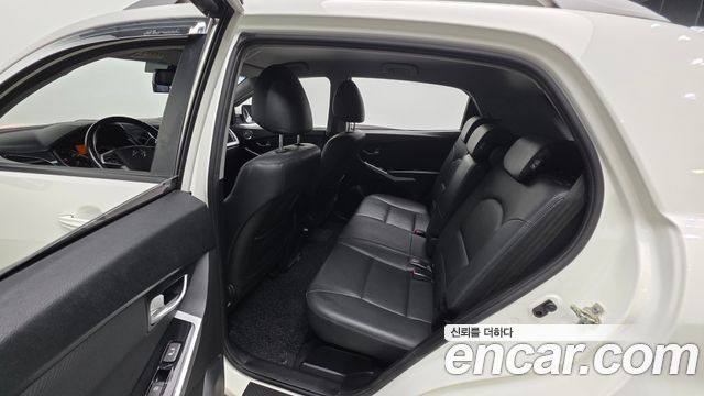 KG Mobility (SsangYong) Style Korando C 2.2 RX 2WD DLX 2018 — фото 26