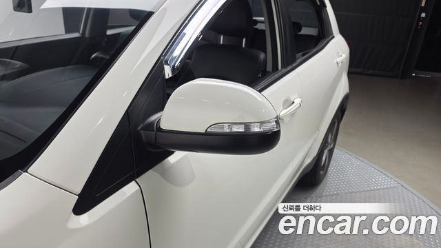 KG Mobility (SsangYong) Style Korando C 2.2 RX 2WD DLX 2018 — фото 32