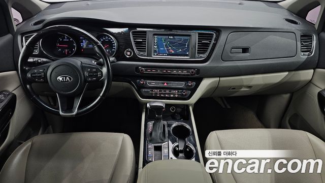 Kia Carnival 9-Seater Prstige 2019 — фото 7