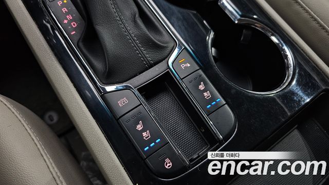 Kia Carnival 9-Seater Prstige 2019 — фото 19