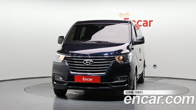 Hyundai Grand Starex Van 5-Seater Modern 2021 — фото 3