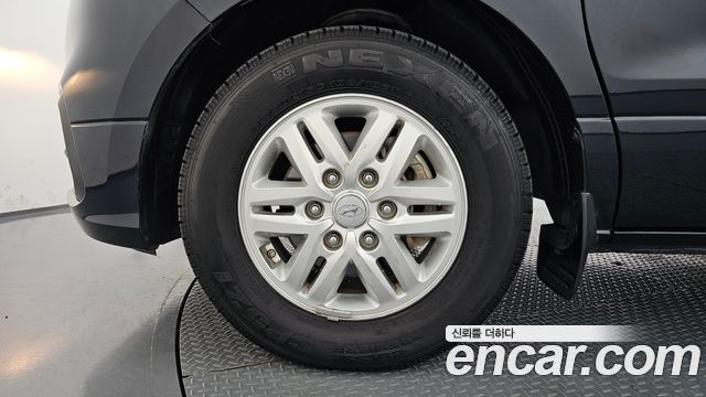 Hyundai Grand Starex Van 5-Seater Modern 2021 — фото 5