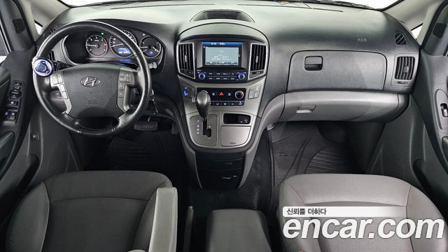 Hyundai Grand Starex Van 5-Seater Modern 2021 — фото 7