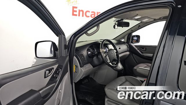 Hyundai Grand Starex Van 5-Seater Modern 2021 — фото 10