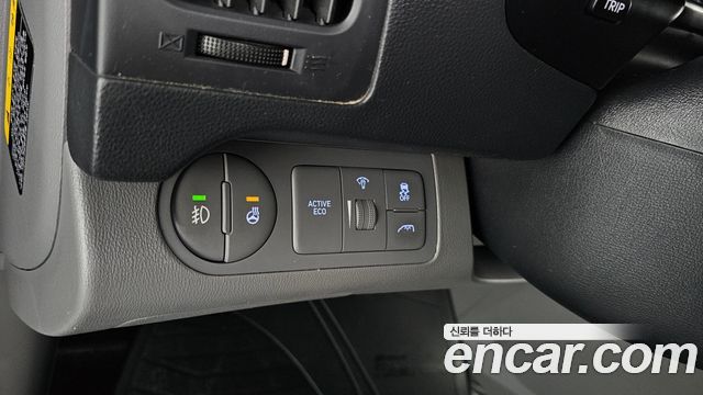 Hyundai Grand Starex Van 5-Seater Modern 2021 — фото 19