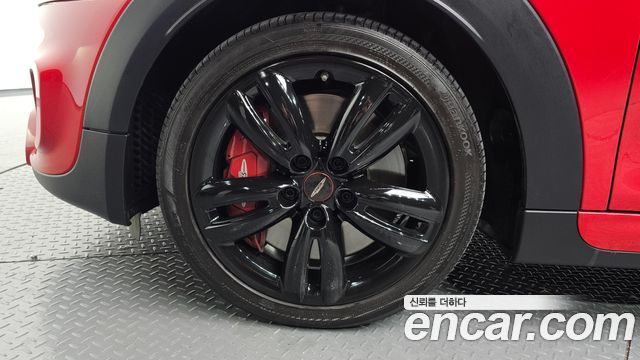 MINI Cooper S Convertible JCW 3rd 2020 — фото 5