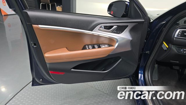 Genesis G70 2.0T AWD Elite 2019 — фото 24
