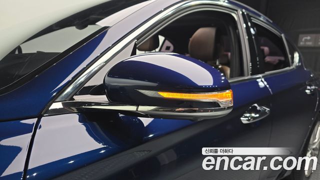 Genesis G70 2.0T AWD Elite 2019 — фото 31