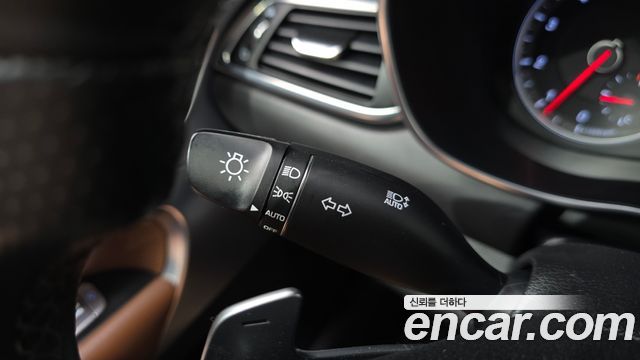 Genesis G70 2.0T AWD Elite 2019 — фото 32