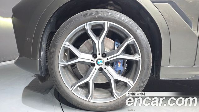 BMW X6 (G06) xDrive40i M Sport 2022 — фото 5